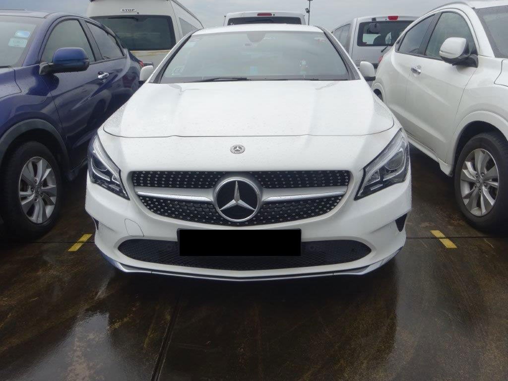 Mercedes Benz CLA180 Coupe Urban (R18 LED)