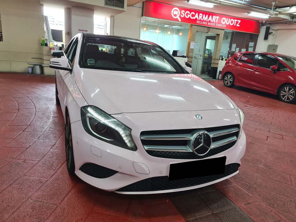 Mercedes Benz A180 (R18 BI SR)