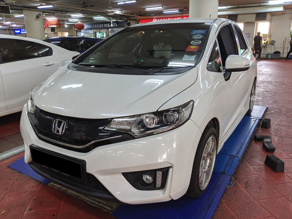 Honda Jazz 1.5A VTIR CVT