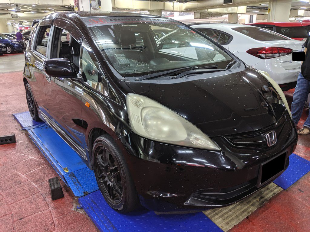 Honda Fit 1.3G Auto (COE till 09/2023)