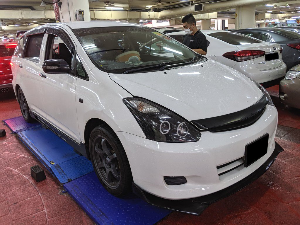 Toyota Wish 1.8A (COE till 03/2024)