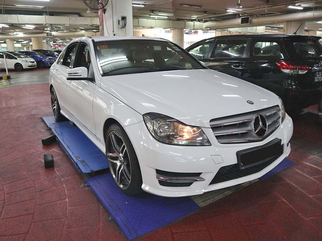 Mercedes Benz C180 BlueEfficiency