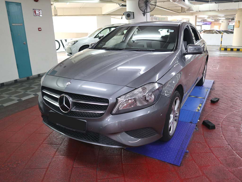 Mercedes Benz A180 (R17)