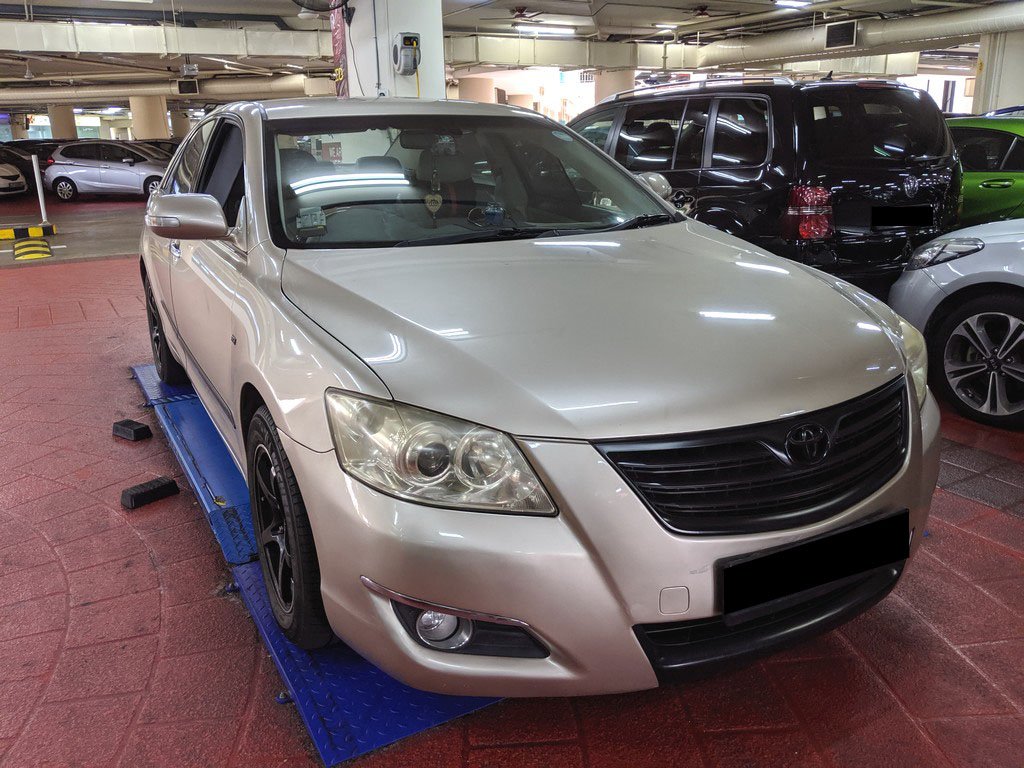 Toyota Camry 2.0A (COE till 02/2024)