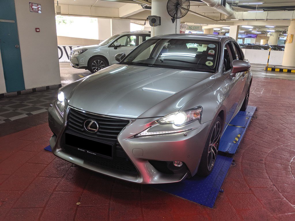 Lexus IS200T Executive