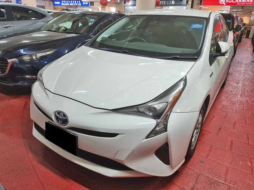 Toyota Prius 1.8S CVT (Hybrid)