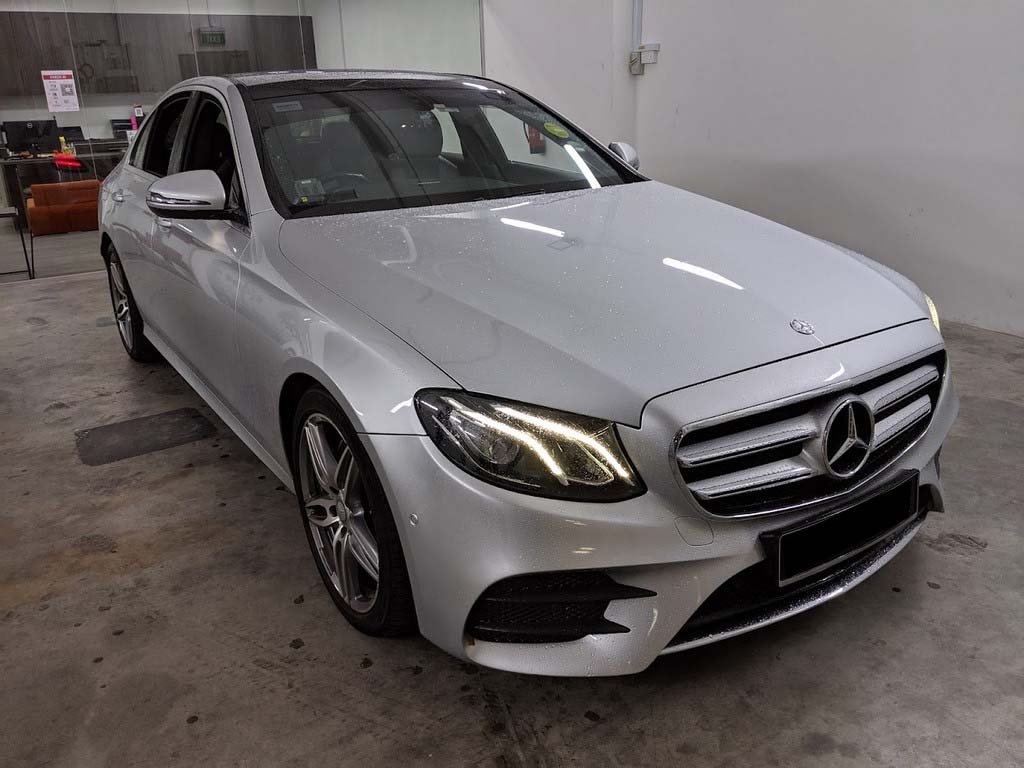 Mercedes Benz E220D AMG LINE