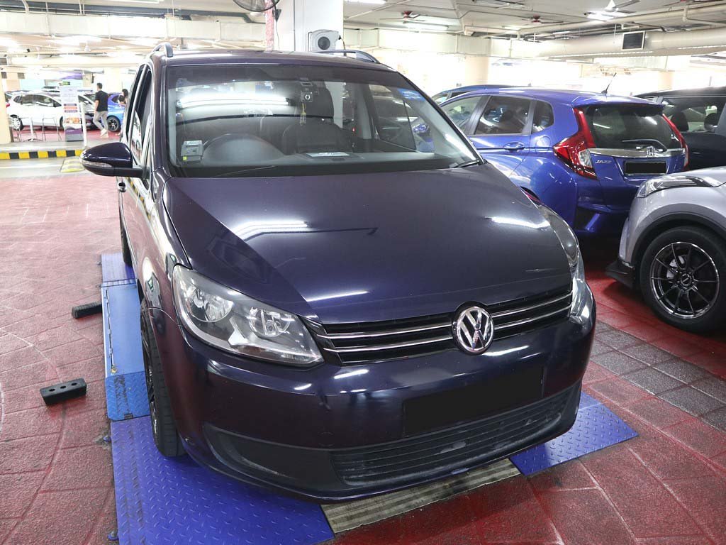 Volkswagen Touran 1.4L AT TSI