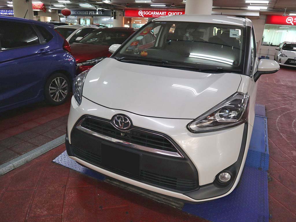 Toyota Sienta 1.5G CVT