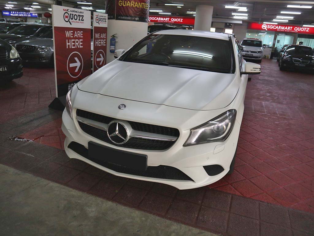 Mercedes Benz CLA200 (R18 BI)