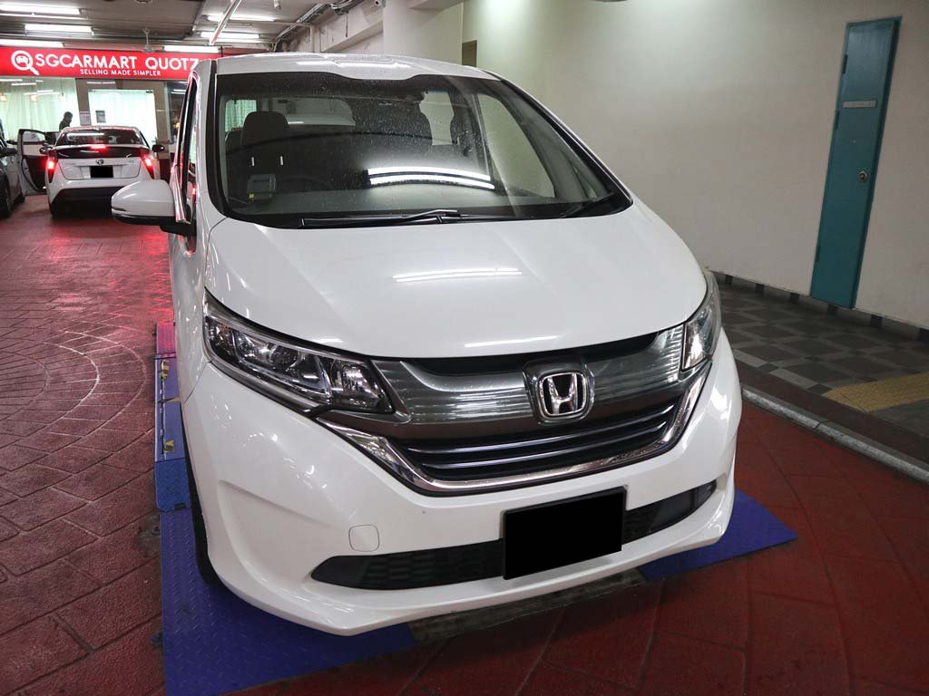 Honda Freed 1.5G Auto (Hybrid)