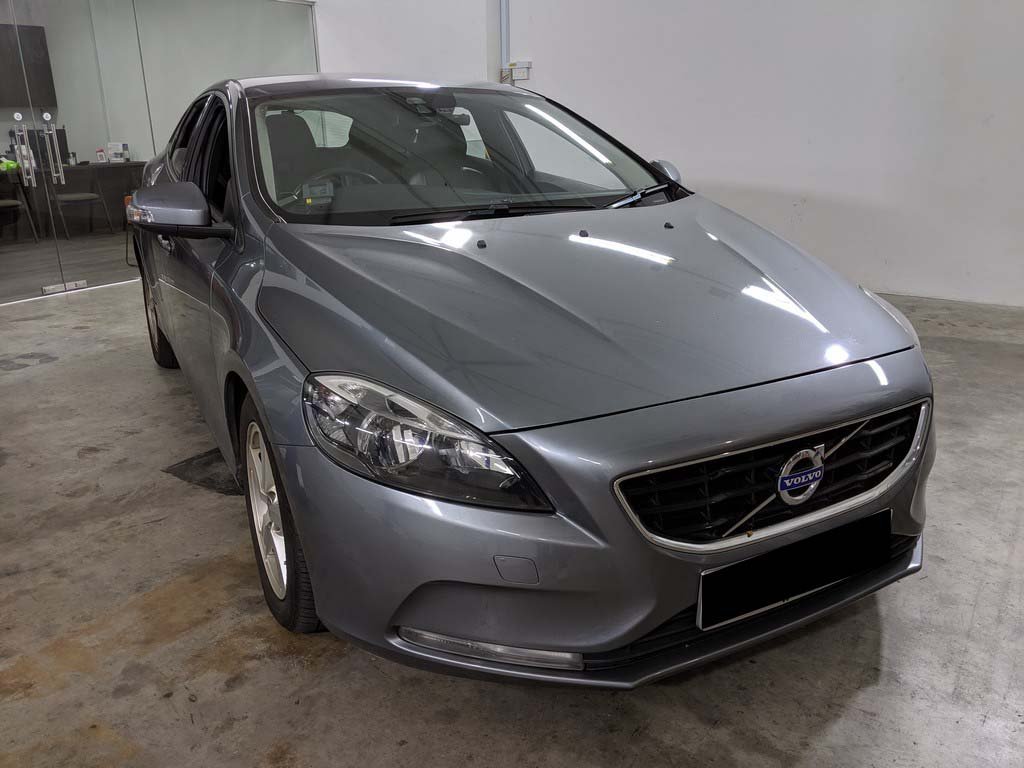 Volvo V40 D2 AT