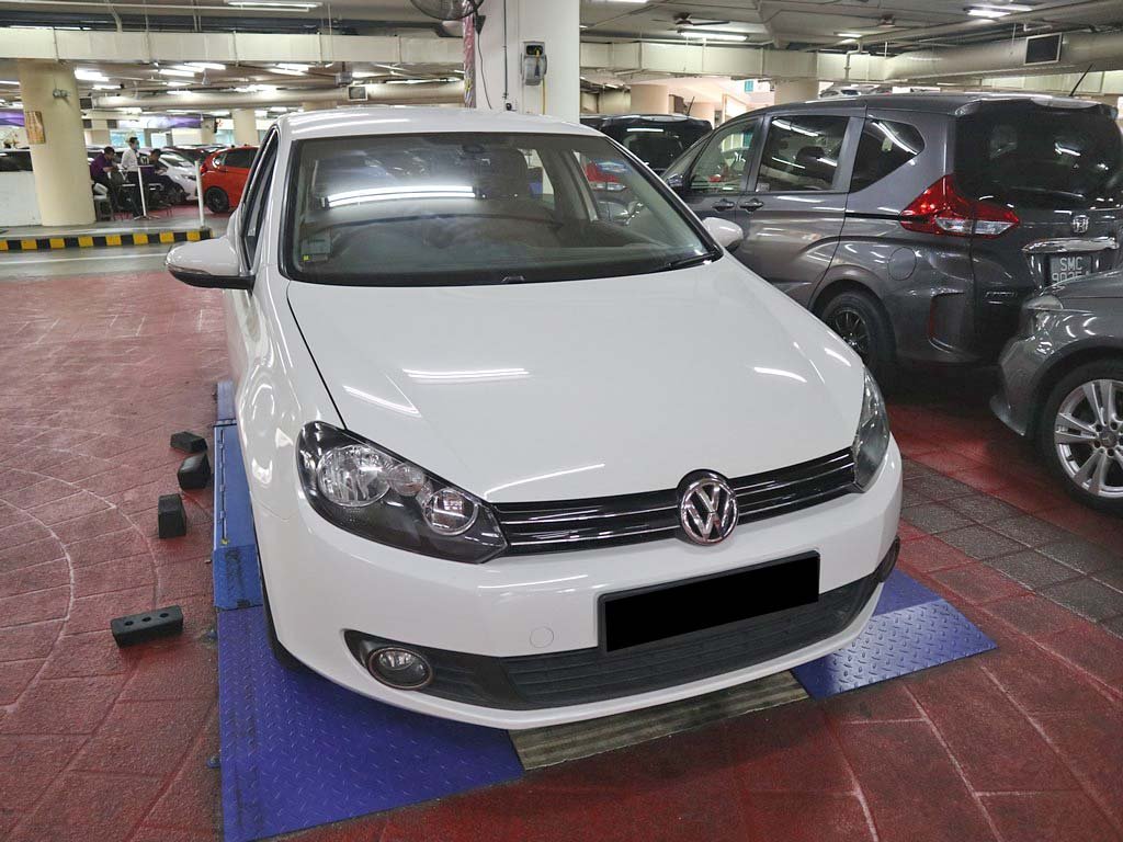 Volkswagen New Golf 1.4A