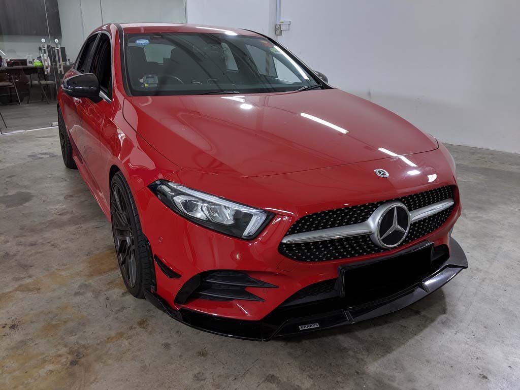 Mercedes Benz A250 Compact Saloon AMG Line (R18 LED)