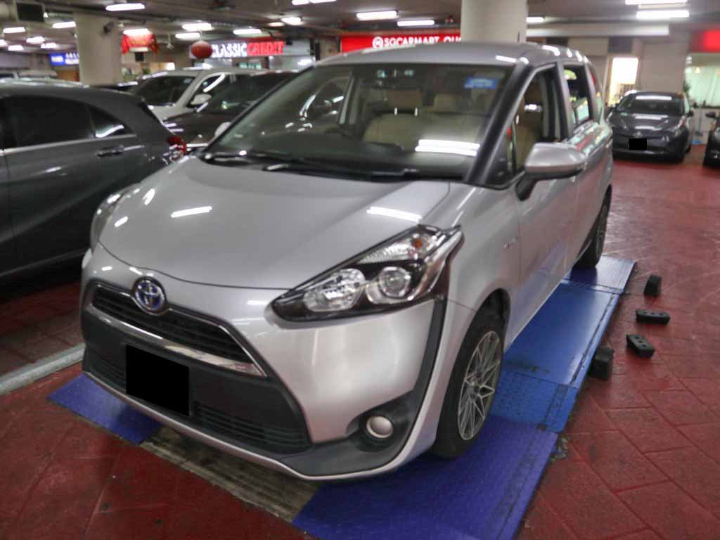 Toyota Sienta 1.5G CVT (Hybrid)