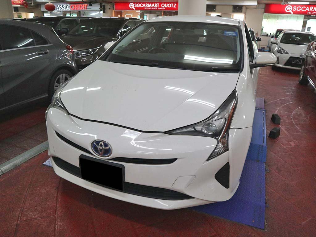 Toyota Prius 1.8S CVT (Hybrid)