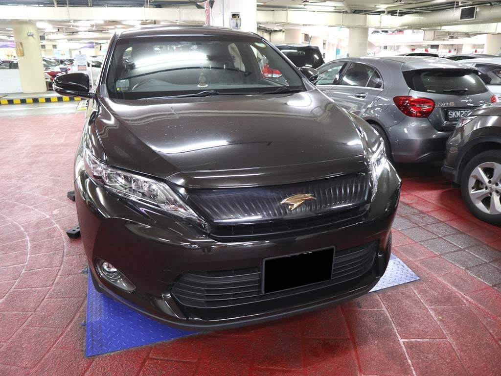 Toyota Harrier Elegance 2.0 CVT