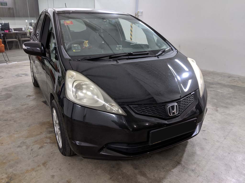 Honda Fit 1.3A G (COE till 04/2024)