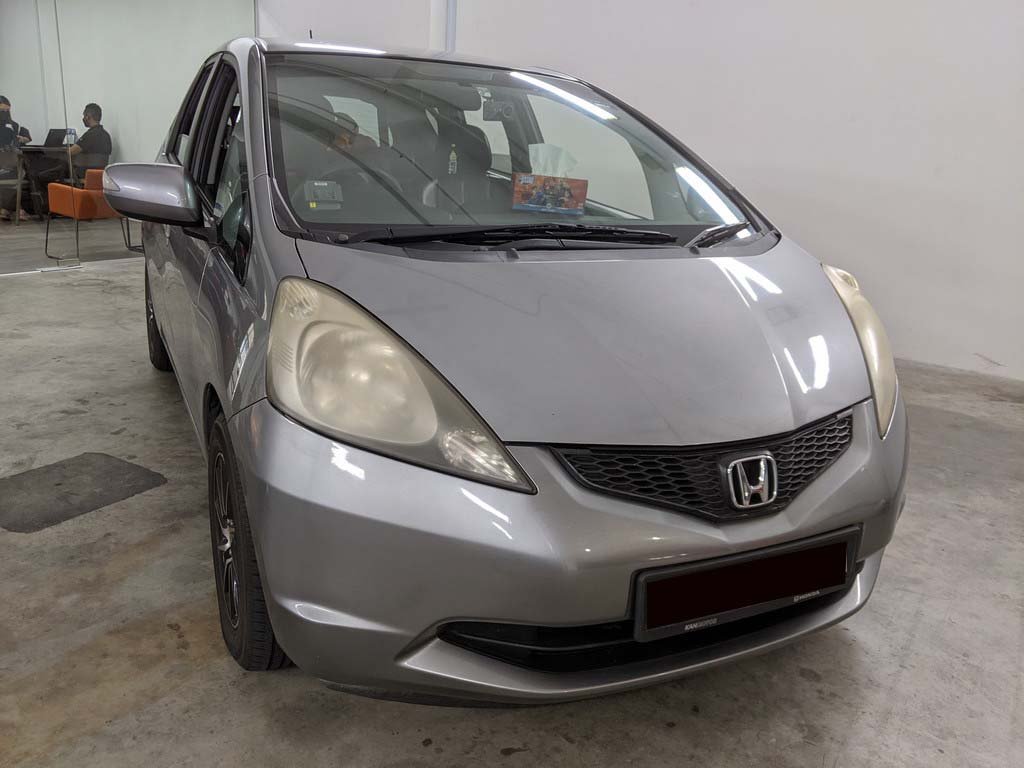 Honda Jazz 1.3L AT (COE Till 04/2024)