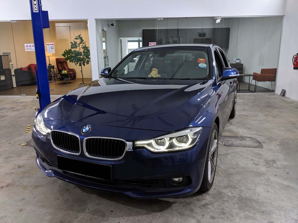 BMW 318i Sedan LED