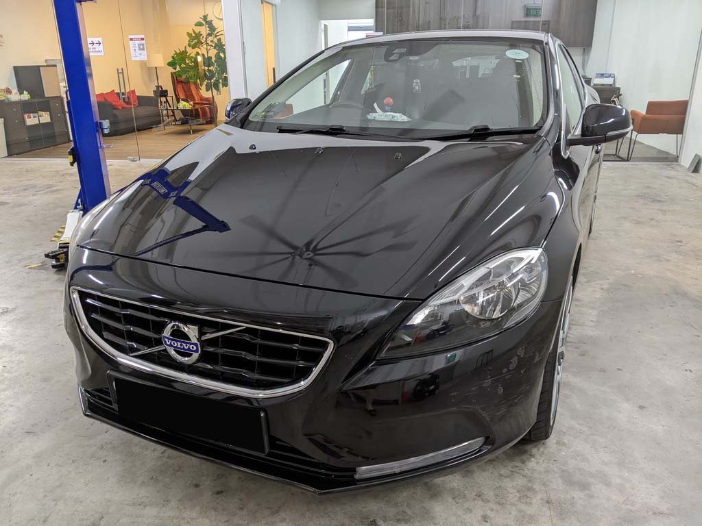 Volvo V40 T2A