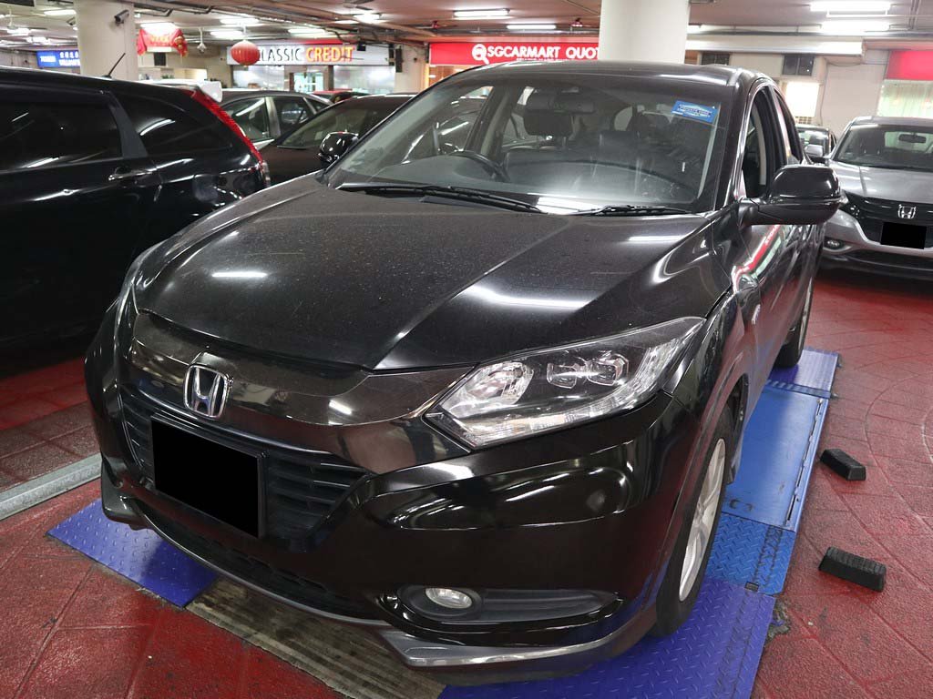 Honda Vezel 1.5X AT (Hybrid)