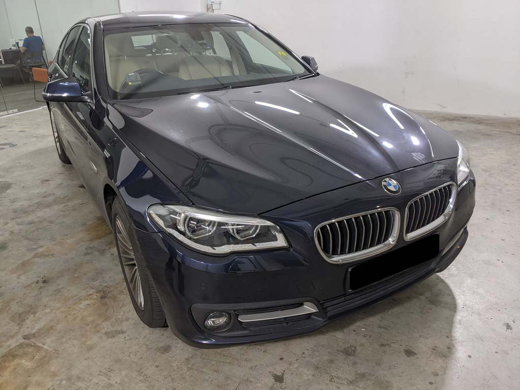 BMW 520I AT