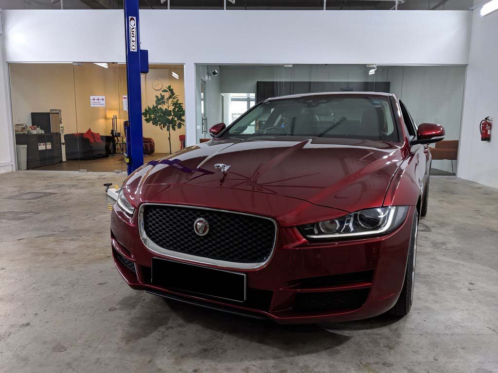 Jaguar XE 2.0 I4
