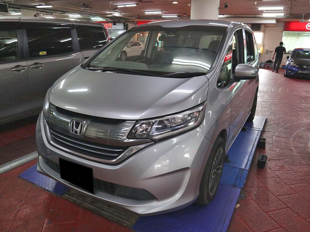 Honda Freed 1.5G Auto (Hybrid)