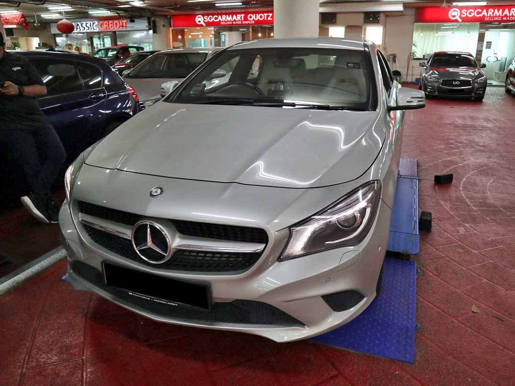 Mercedes Benz CLA200 (r18 Bi)