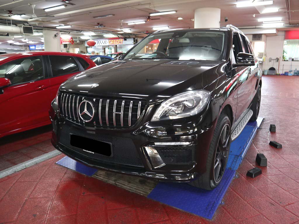 Mercedes Benz ML 350 4matic Be (BI+SR+R20)
