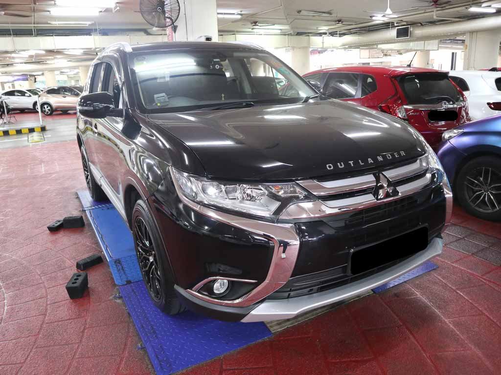 Mitsubishi Outlander 2.4 CVT Sunroof Facelift