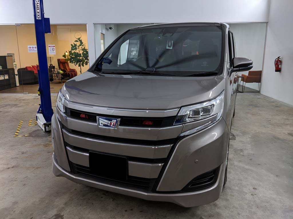 Toyota Noah Hybrid 1.8X CVT (Hybrid)