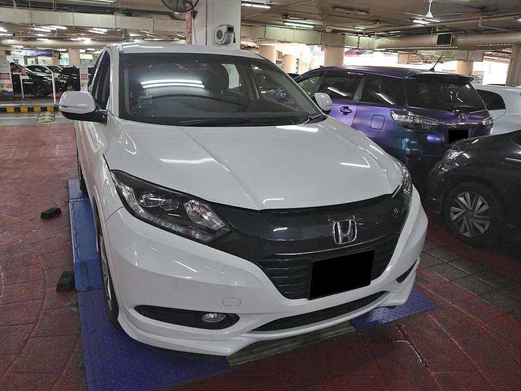 Honda Vezel 1.5X CVT