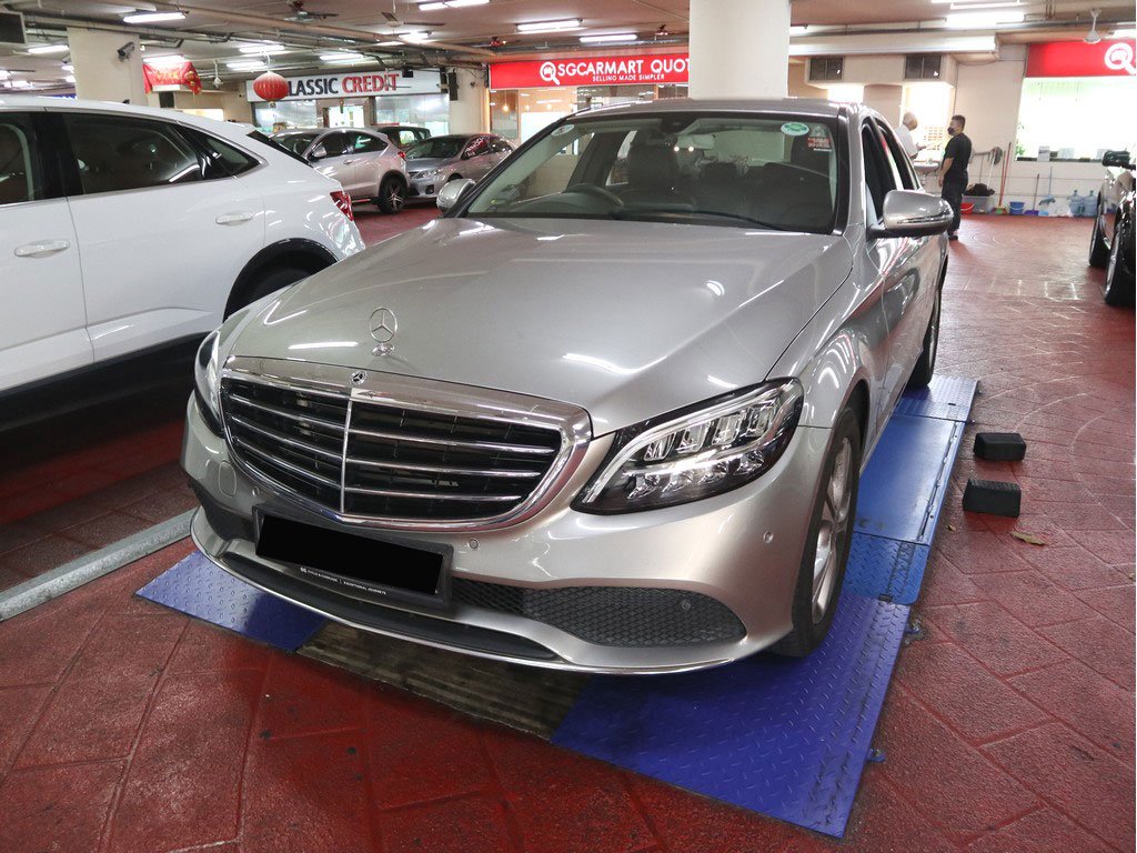 Mercedes Benz C180 Exclusive (R17 LED)