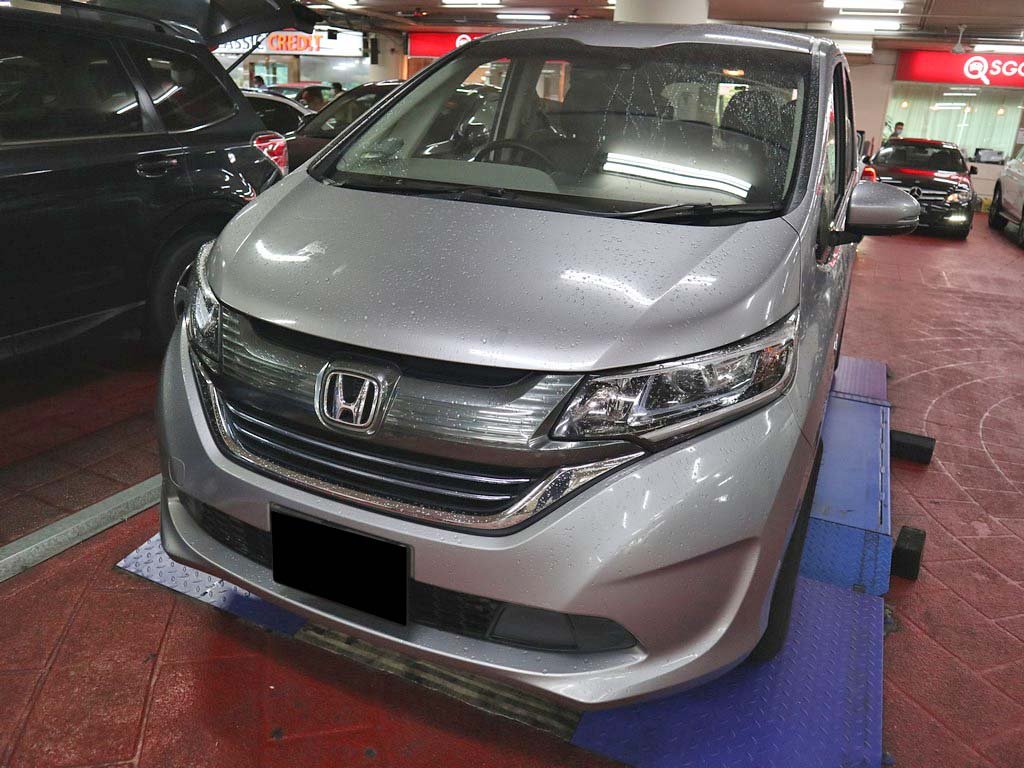 Honda Freed 1.5G Auto (Hybrid)