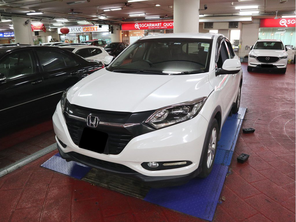 Honda Vezel 1.5X CVT