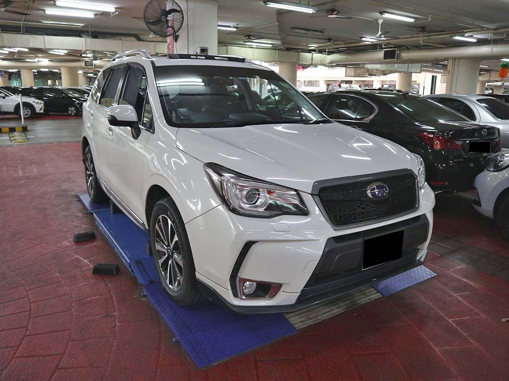 Subaru Forester 2.0XT CVT Sunroof