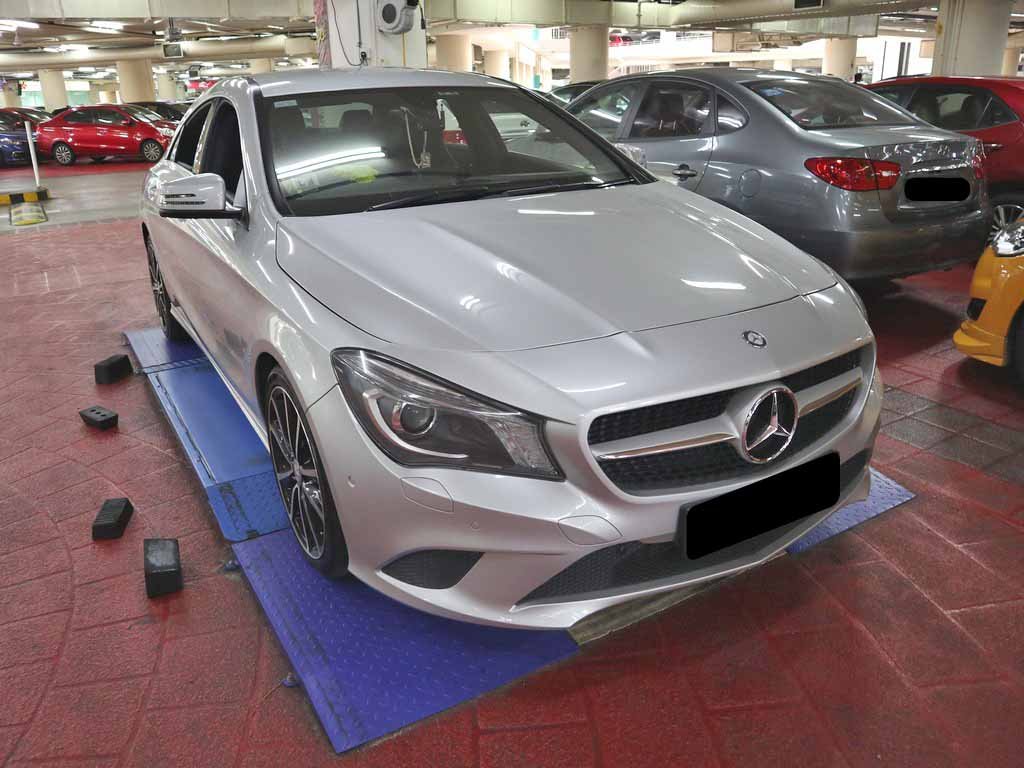 Mercedes Benz CLA 200 (R18 BI)