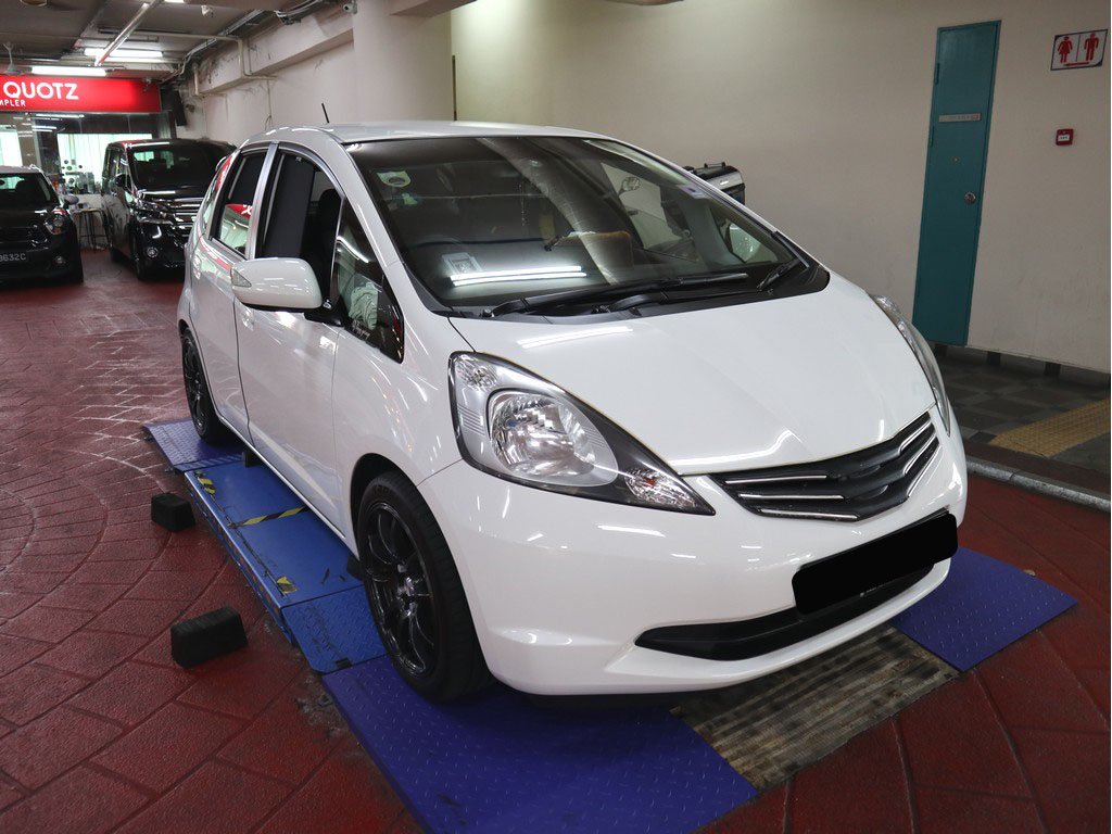 Honda Fit 1.3G A (COE Till 08/2030)