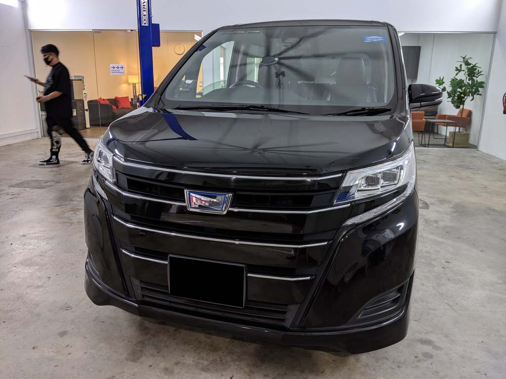 Toyota Noah 1.8x CVT (Hybrid)