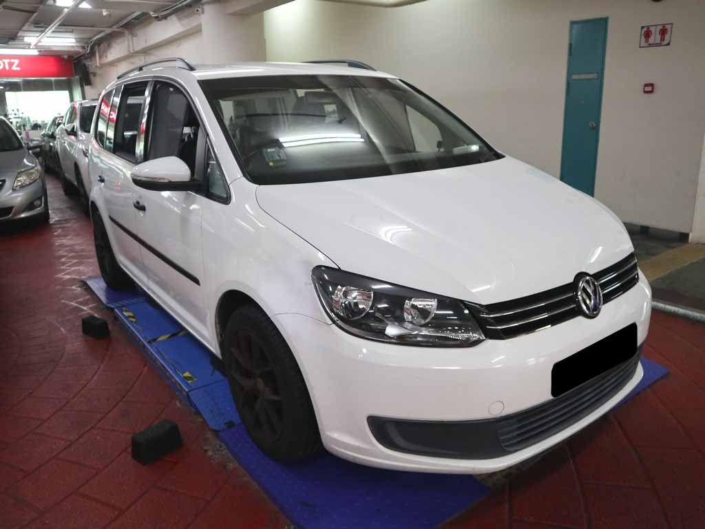 Volkswagen Touran 1.4L AT TSI (COE Till 12/2030)