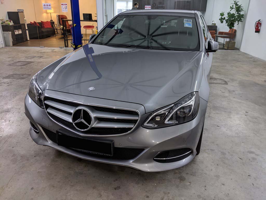 Mercedes Benz E300 BT (R18) (Hybrid)