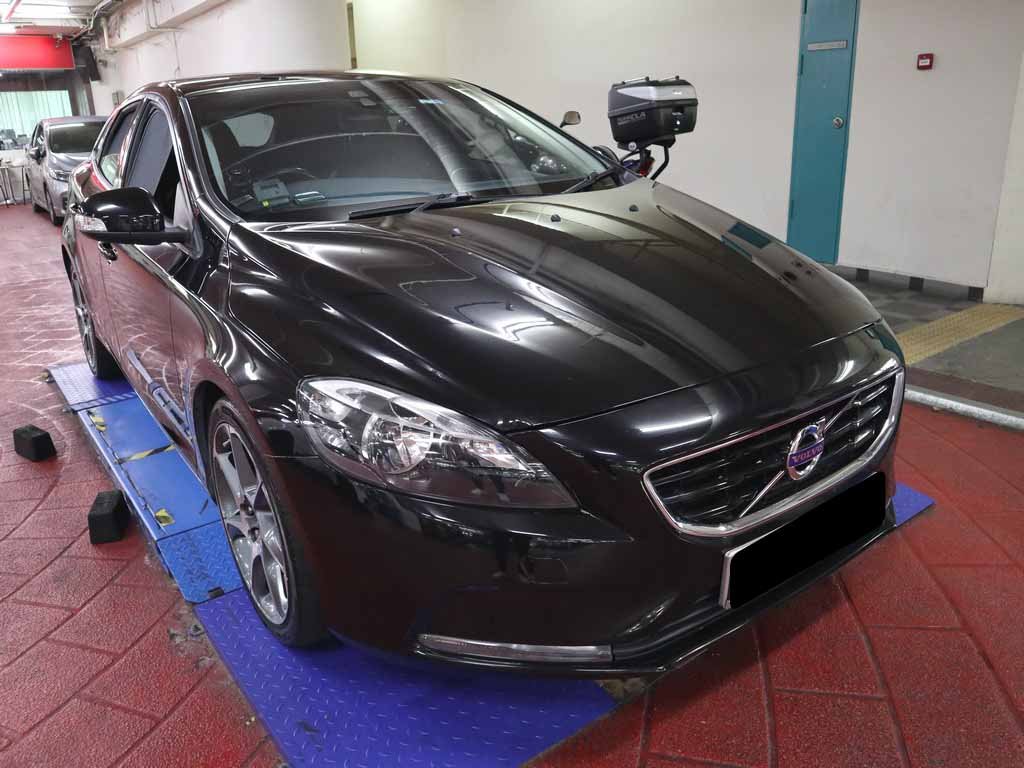 Volvo V40 D2 AT
