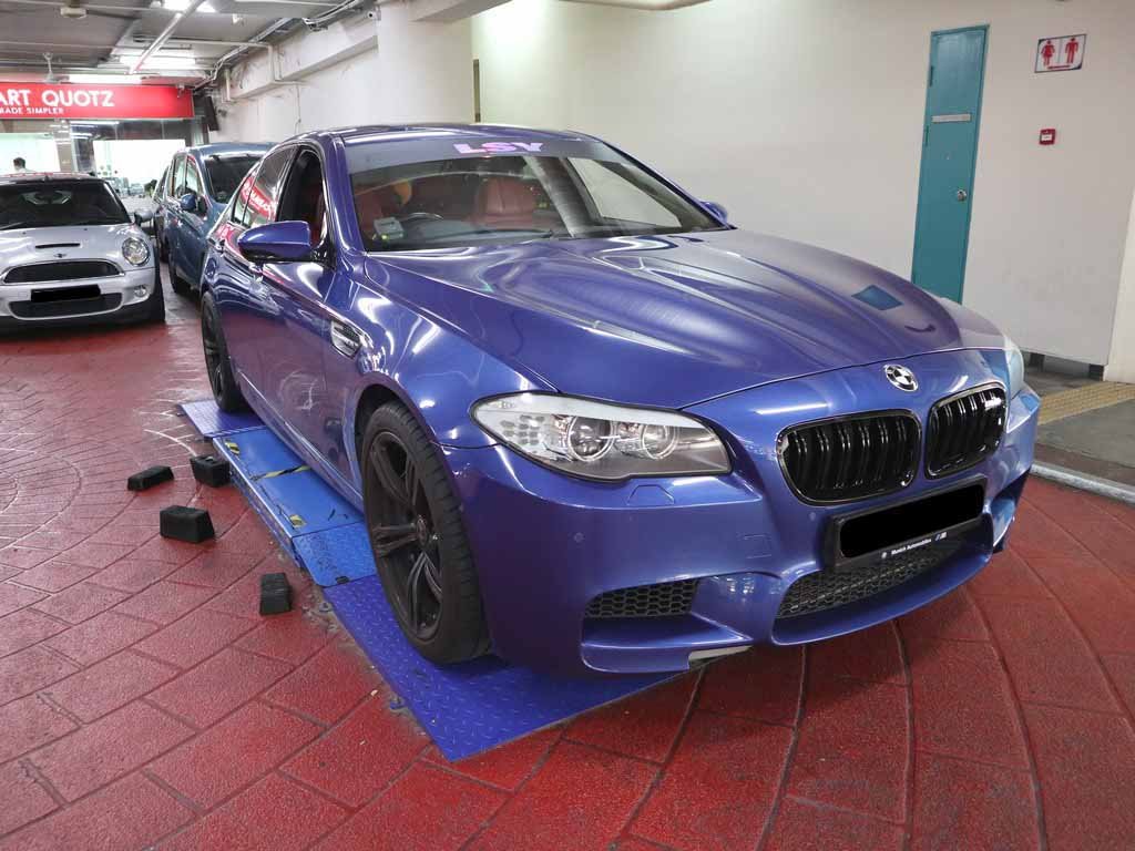 BMW M5 4.4 A