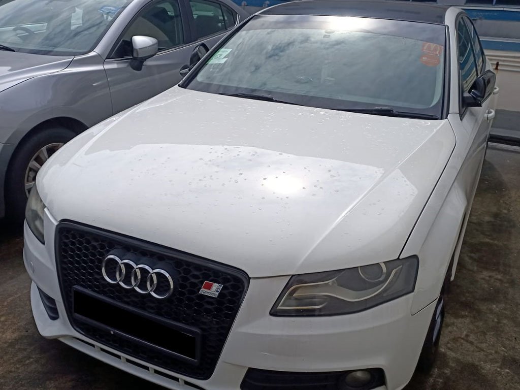 Audi A4 1.8T FSI MU (COE till 05/24)