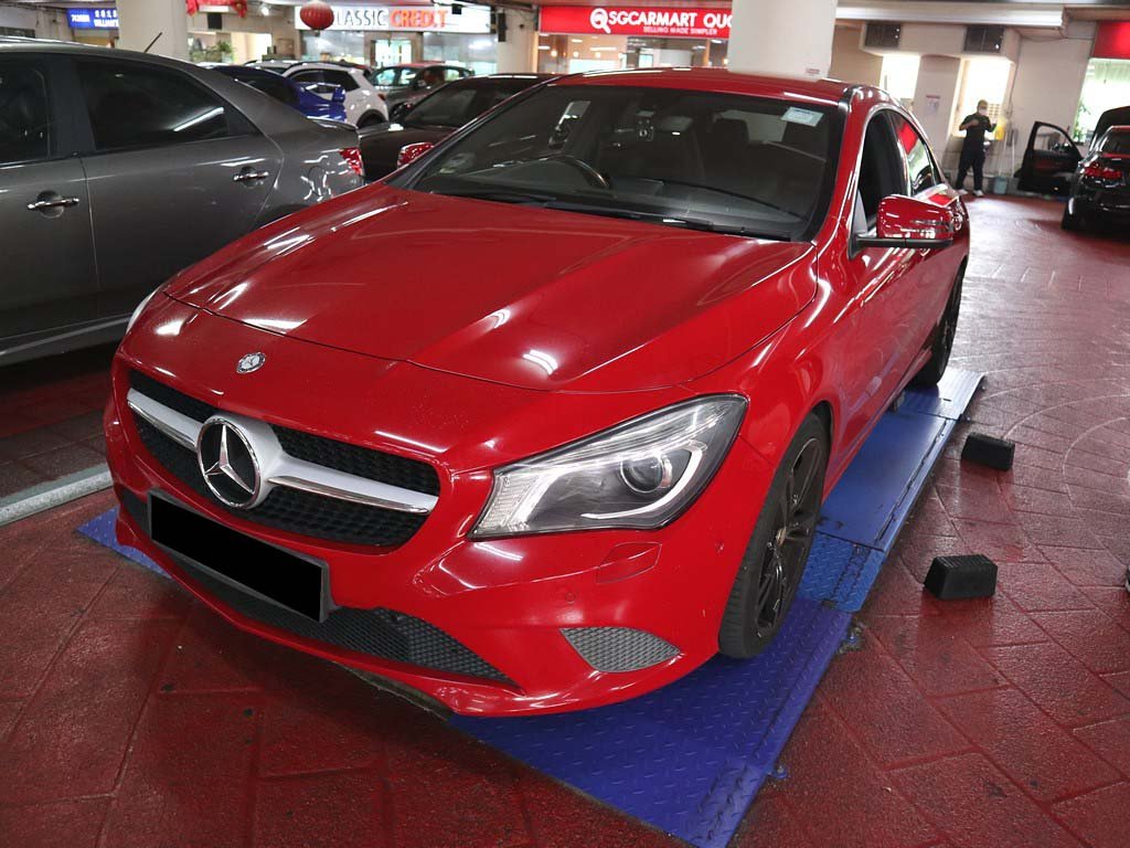 Mercedes Benz CLA 200 (R18 BI)