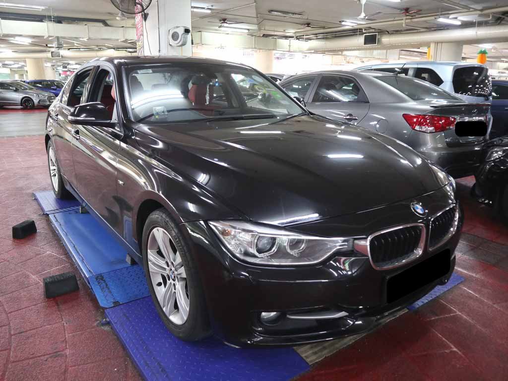 BMW 320I AT