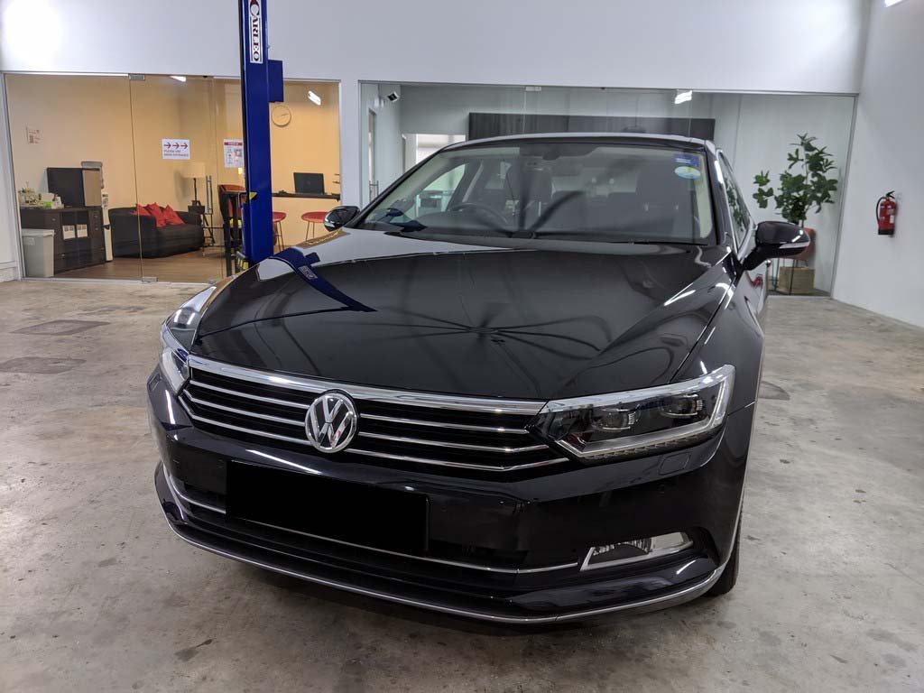 Volkswagen Passat B8 1.8A TFSI Sunroof NAV