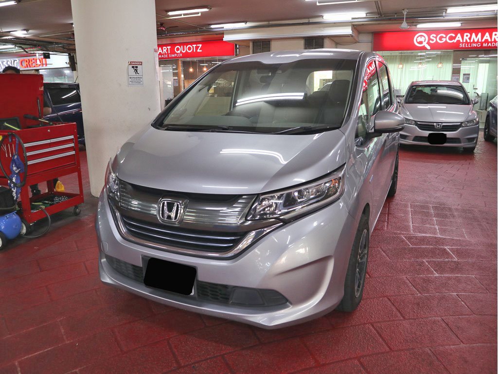 Honda Freed 1.5G Auto (Hybrid)